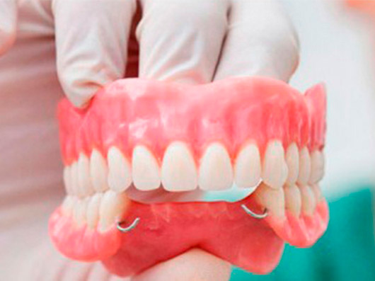 Protesis fijas y removibles amplus odontologia
