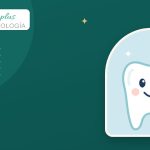 Mascota de diente sonriente de Amplus Odontología, ilustración de la guía sobre caries en niños y su primera visita al dentista